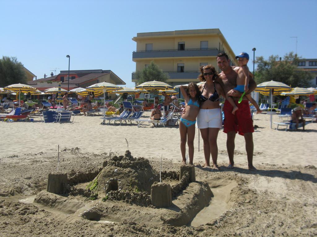 Al Villino del Sole Fano Exterior foto
